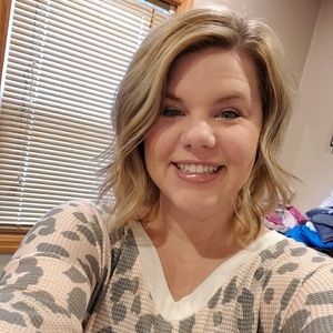 Meet your Posher, Andrea